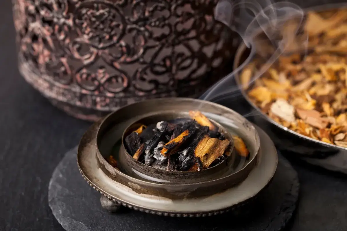 que-ramener-de-dubai-souvenirs-bakhour-nehome